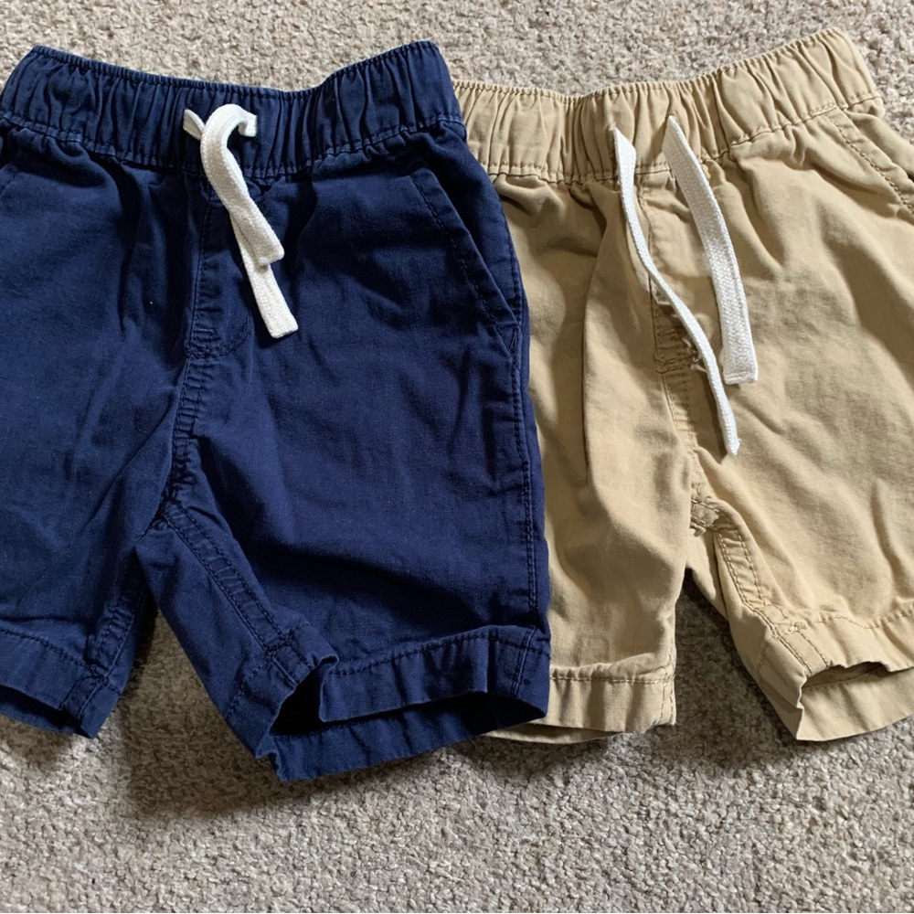 Set of 2, boys 2T shorts